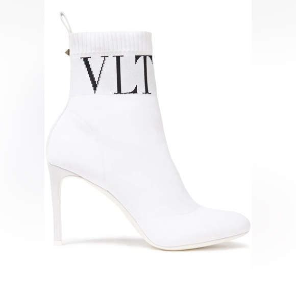 Valentino Garavani VLTN Modern White Sock Boots size 9 NEW - Picture 1 of 6